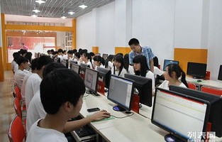 国内电子商务专业大学