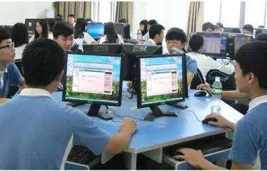 电子商务专业复合型